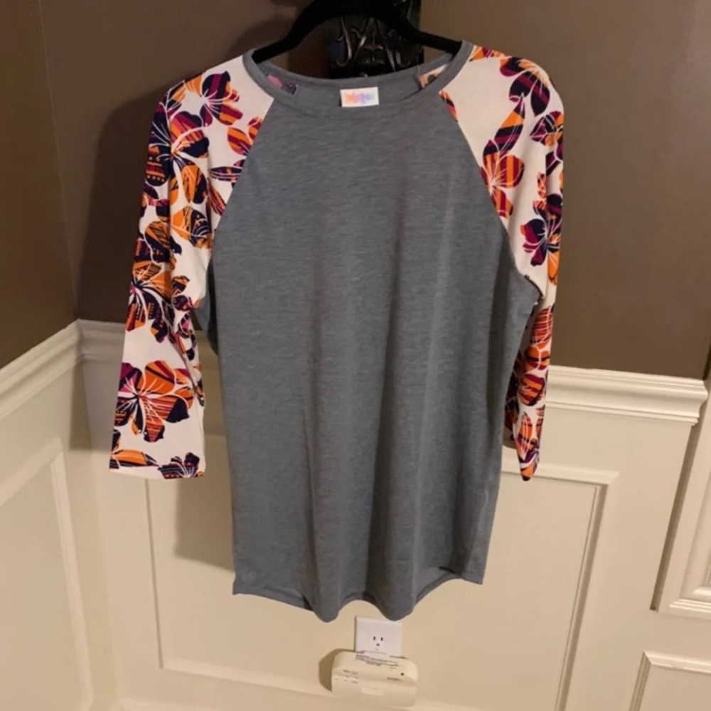 Lularoe Randy shirt M